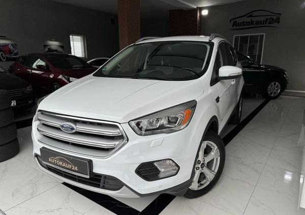 Ford Kuga cena 65500 przebieg: 152000, rok produkcji 2017 z Dąbie małe 326